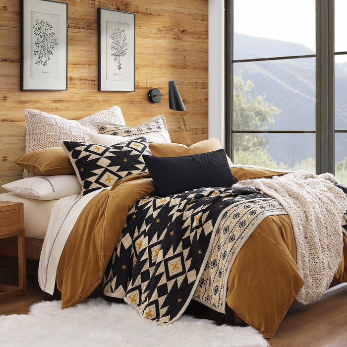 High Desert Reversible Quilt Set Quilt